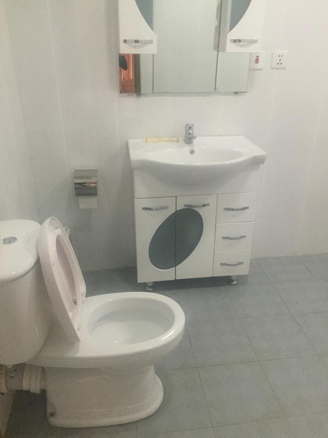 Ampomaah Hotel أكرا المظهر الخارجي الصورة