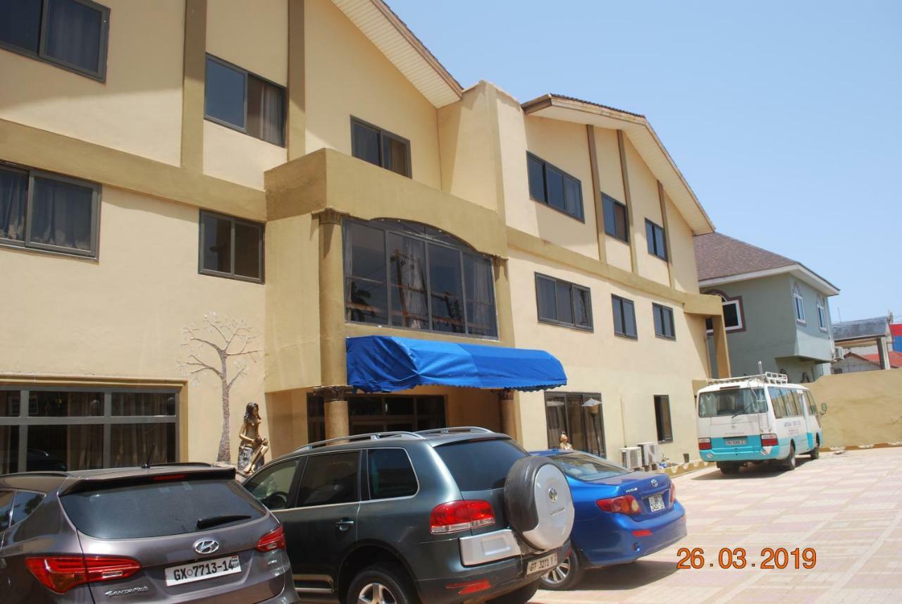 Ampomaah Hotel أكرا المظهر الخارجي الصورة